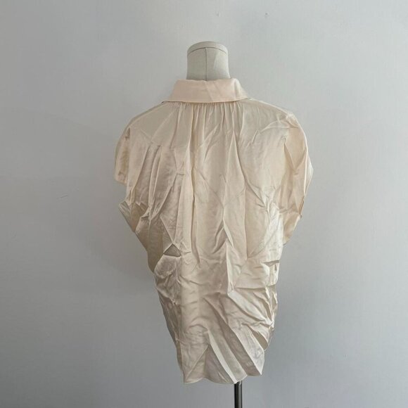 Vince 100% Silk Button Down Blouse | Beige Champagne Satin | Women’s Size Medium - Picture 3 of 6